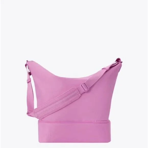 🍓BEIS Crescent Weekender in Berry - Gone For Good Online!🍓 - Picture 2 of 5